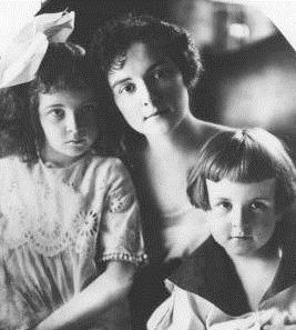 TENNESSEE TIMEOUT Tennessee suffragettes such as Anne Dallas Dudley [shown here with her kids] would surely celebrate the ratification