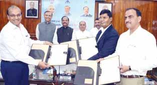 he State Government on TSaturday signed a tripartite MoU for expansion of Deoghar Airport with Defence Research and Development Organisation (DRDO) and Airport Authority of India here on Saturday.