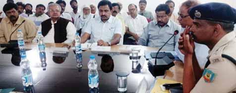 meeting on laws and act to Abe followed in upcoming festivals Sarhul and Ramnavami was called at district collectriate office in the joint chairmanship of the DC Vinod Kumar and the SP Karthik S.