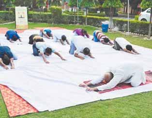 participation of around 4500 Army personnel and their families. The Indian Army has incorporated yoga into its daily routine for soldiers even in the most hostile weather conditions.