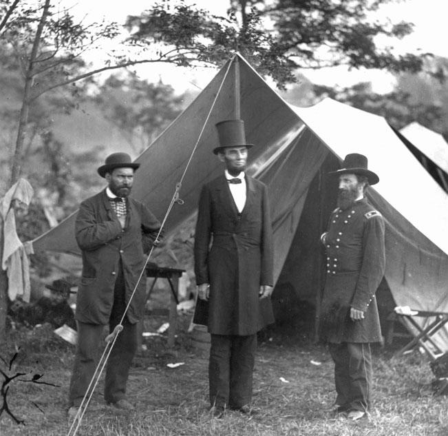 7.1 HOW DID ABRAHAM LINCOLN EXPAND PRESIDENTIAL POWERS? During the Civil War, Lincoln assumed inherent powers that no president before him had claimed.