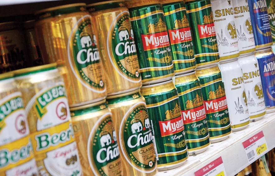 www.mmtimes.com Task force uncovers illegal alcohol sales in Mandalay SI THU LWIN sithulwin.mmtimes@gmail.