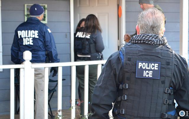 Emergency Plan for Families in Idaho IF THE POLICE OR ICE AGENTS COME TO YOUR HOME Officers can show up at any time of the day. They can be loud, they can be intimidating.