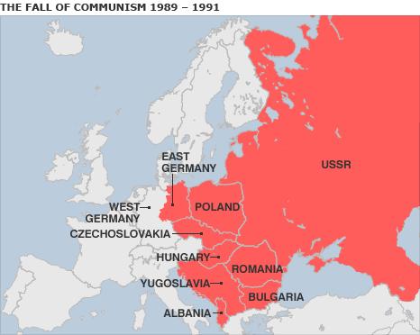 SOVIET UNION BREAKS UP The Soviet Union was made up of 15 republics (states) Without a strong central government, the Soviet Union broke apart.
