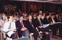 Penyata Pengawasan Korporat Attendance at the 39th Annual General Meeting Para hadirin di Mesyuarat Agung Tahunan ke39.