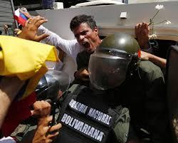 NICOLAS MADURO S TIMES IN VENEZUELA THERE ARE MORE THAN 450 POLITICAL PRISONERS, AMONG THEM LEOPOLDO LÓPEZ,