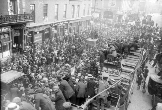 Crowds at Westland Row (now Pearse) railway station welcoming