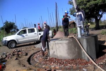MOCUBA, THE SECOND LIFE AFTER THE FLOOD Heavy rains in several of the northern districts of the province, together, contributed overwhelmingly to increase the volume of water that ran for Lugela and