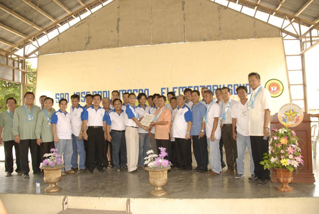 93 FORMALLY TURNS OVER A TWO CLASSROOM PUBLIC SCHOOL BUILDING TO SAN JOSE ELEMENTARY SCHOOL AT SAN JOSE, PAMPANGA On June 19, 2008, WM George Lao led a delegation of nineteen brethren from Mencius