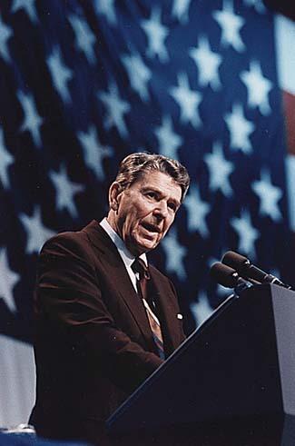demands Star Wars 1983: Reagan announces U.