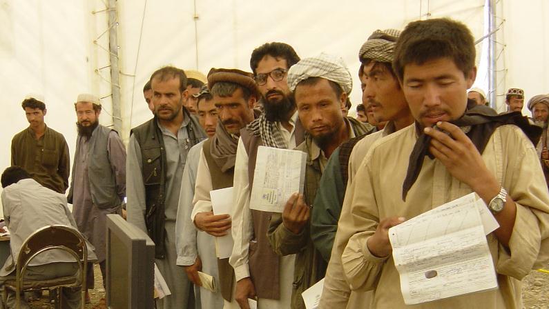 UNHCR AFGHANISTAN UPDATE ON VOLREP AND BORDER MONITORING VOLUNTARY RETURN TO AFGHANISTAN 1 31 December 2012: A total of 12,011 Afghans voluntarily repatriated from Pakistan (11,801) and Iran (210).