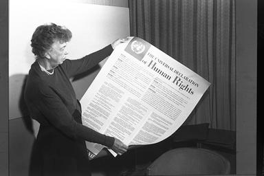 U.S. Role in Drafting the UDHR The U.S. played a leading role in drafting the UDHR. Eleanor Roosevelt was the U.S. representative to the UN Human Rights Commission and was one of its greatest supporters.