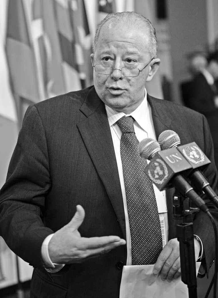M E X I C O A N D T H E U N S E C U R I T Y C O U N C I L Mexico's UN Ambassador Claude Heller, acting in his role as president of the Security Council.