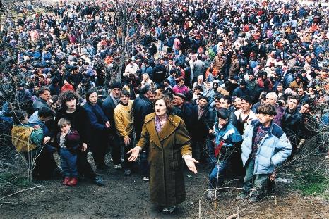 Visualizing In 1999 Serbs forced hundreds of thousands of ethnic History Albanians from their homes in Kosovo, creating a massive refugee crisis. Why were the Kosovars forced to flee?