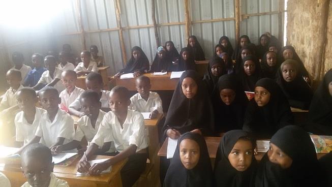 Education Access to education: In April, UNHCR partners Mercy Corps (MC) and INTERSOS registered 1,199 students in school (1,112 in primary and 87 in secondary education); 660 students in Baidoa and