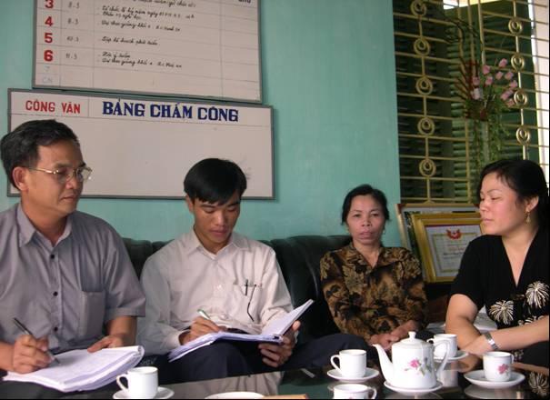 Meeting for upgrading a primary school in Ha Thuong commune as part of an ethnic minority program Meeting about gender issues and special programs in Tan Linh commune 5.