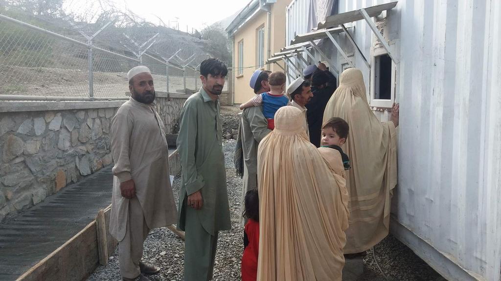 RETURN OF UNDOCUMENTED AFGHANS Situation Report Oct 1-7 217 Afghan Returnees from Pakistan in front of the Screening Center at Turkham (Nangarhar) border @ 217 Annex 1: Breakdown of Assistance
