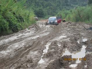 The photo shows the damaged national road between Than Phyu Zayat and Three Pass Pagoda.