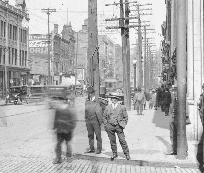 Laurent Street, Montreal around 1905