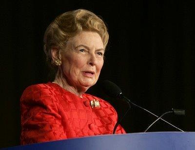 Phyllis Schlafly The feminist movement soon faced a formidable backlash. Conservative activists such as Phyllis Schlafly did not support the Equal Rights Amendment.
