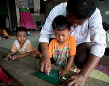 Strengthening child-sensitive programming and policy formulation While capacity levels of the Cambodian Government to deal with poverty reduction have increased over the past decade, the structural