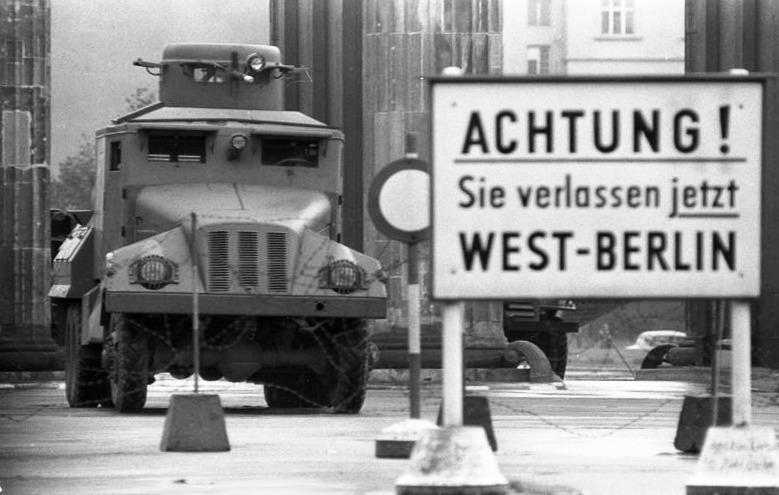 Cutting Off West Berlin The 3 western nations had no agreement with the Soviets guaranteeing free access to Berlin by road or by rail Stalin saw this loophole as an opportunity to chase the western