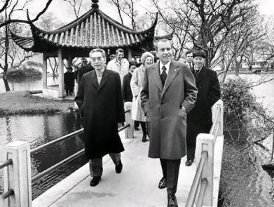 replaced brinkmanship In 1972, Nixon