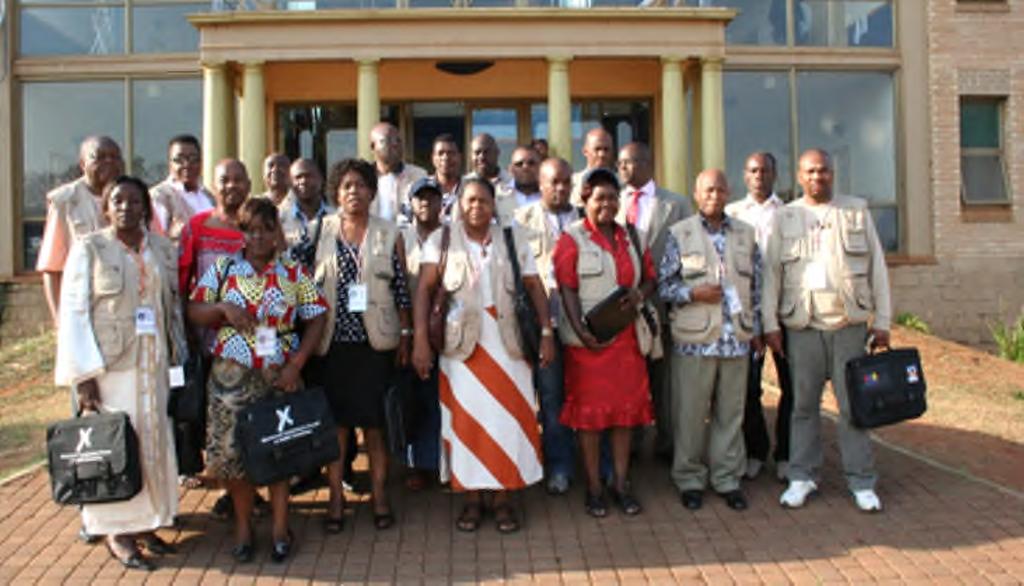 9.0 OBSERVER MISSION More than 400 international and local observers were accredited by the Commission to observe the 2013 National Elections.