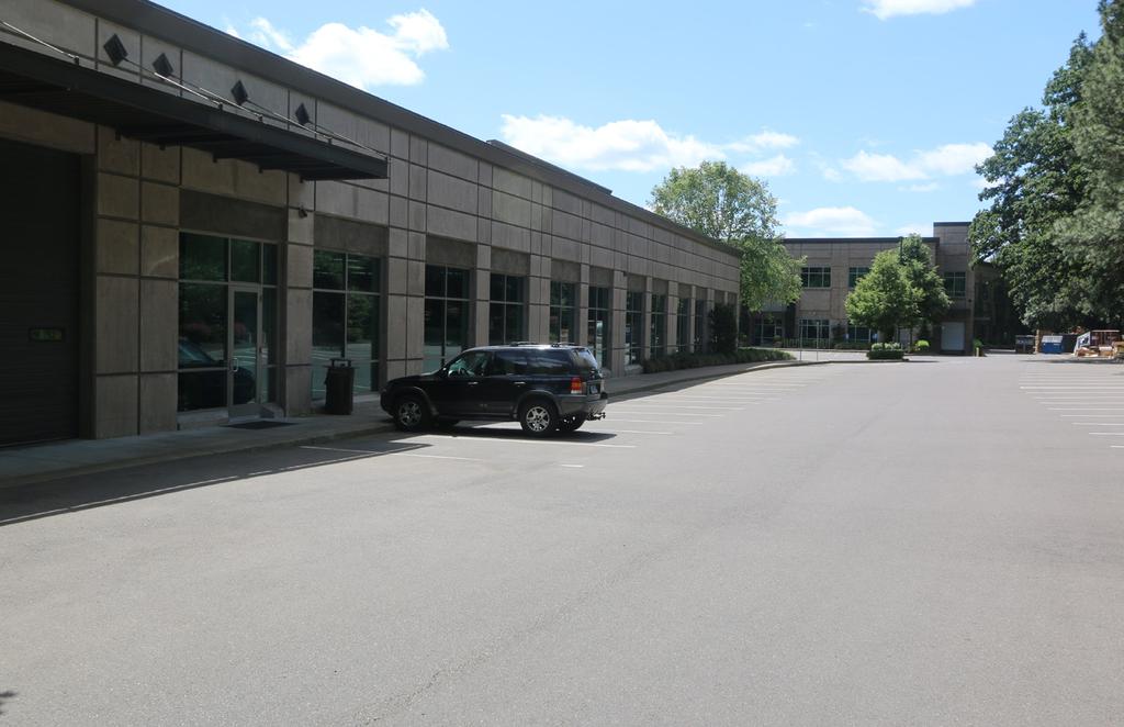 OFFERING SUMMARY 100% LEASED - NEW LEASE EXPIRES APRIL 30, 2024 124,450 SF INSTITUTIONAL QUALITY INDUSTRIAL CAMPUS SUMMARY HIGHLIGHTS MACADAM FORBES COMMERCIAL REAL ESTATE, as exclusive