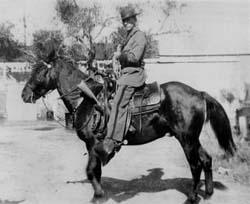 1904: mounted guards established to prevent immigrants http://www.
