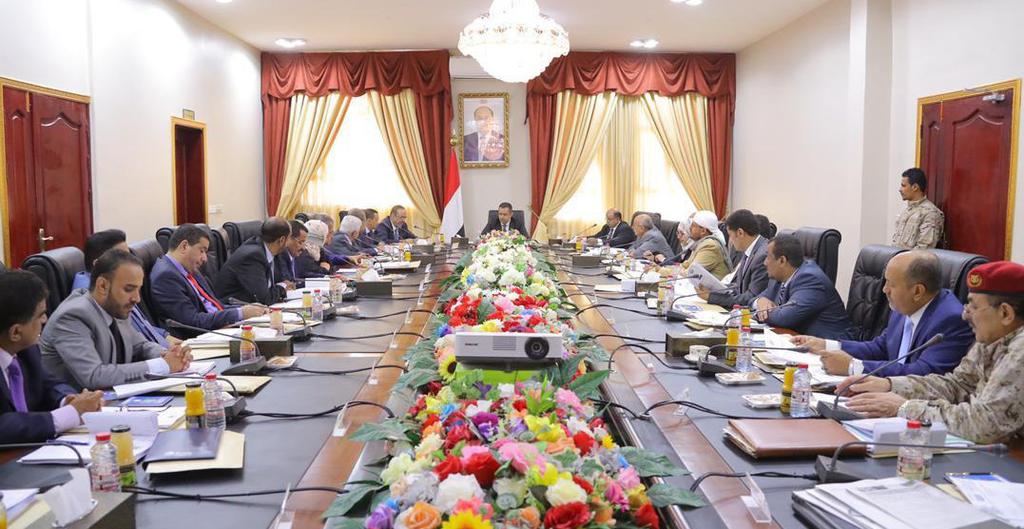 Cabinet holds regular meeting, reviews developments, reports In its regular meeting headed by Prime Minister MaeenAbdulmalik in Aden on Wednesday,the Cabinet reviewed a number of developments and