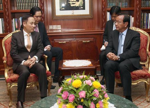 Cambodia, Japan Sign Exchange of Notes on Extension of Grand Aid worth 893 Million AKP Phnom Penh, August 31, 2016 Cambodia s Senior Minister and Minister of Foreign Affairs and International