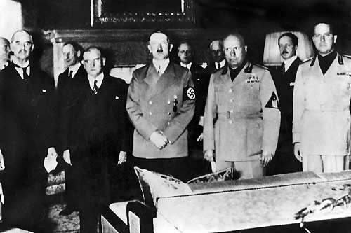 Neville Chamberlain Edouard Daladier Adolph Hitler