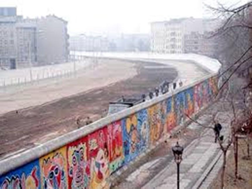 Berlin Wall Objectives: