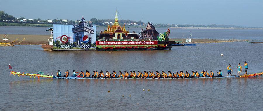 Figure 4 Long-boat racing on the Mekong River Art and Culture news there is 11 news being 17 percent of all news about Thailand.