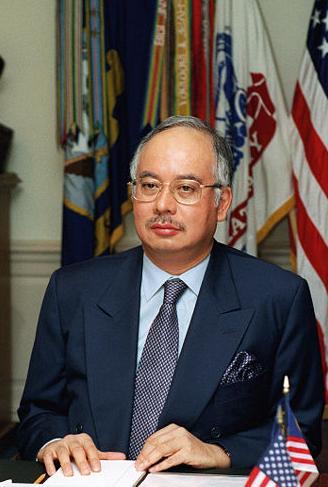 C P P S P O L I C Y F A C T S H E E T Najib s 100 Days in Office CPPS is pleased to bring to you its Policy Factsheet on Dato Seri Najib s first 100 days in office as Prime Minister.