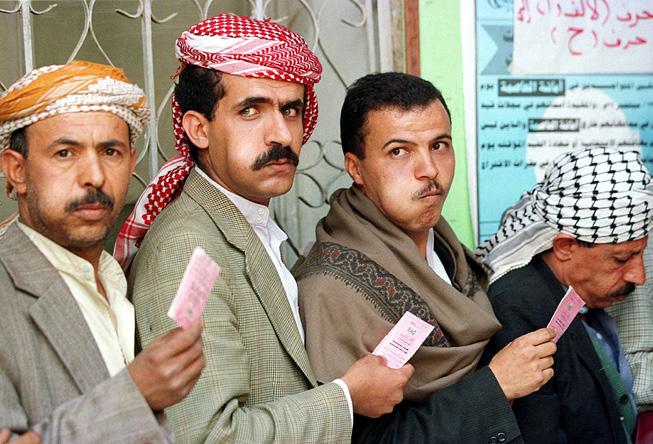 to fighting Islamist terror. While some believe that qat chewing was the very motor of Yemen s Arab Spring, others hold it responsible for Yemen s muddled revolution with its high blood toll.