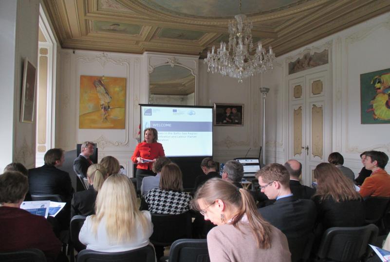 Overview of the Workshop The INTERREG Baltic Sea Region project QUICK IGA 1 supports the development of working and organisational structures in small and medium-sized enterprises in order to
